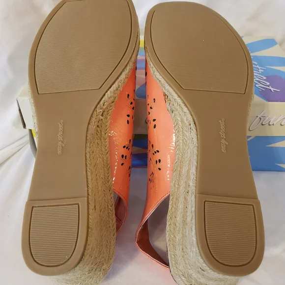 Women's Easy Street Wedge - Picture 5 of 5